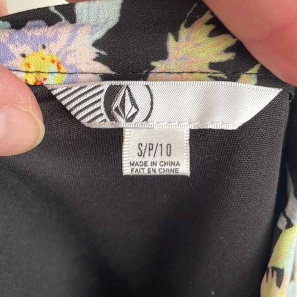 Volcom - Tropical Floral Maxi Skirt w/thigh High Slits - Picture 6 of 8